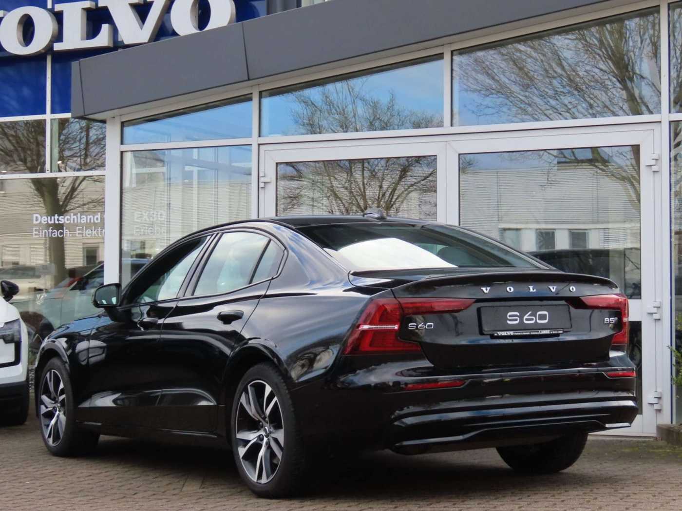 Volvo  Lim. Plus Dark AWD