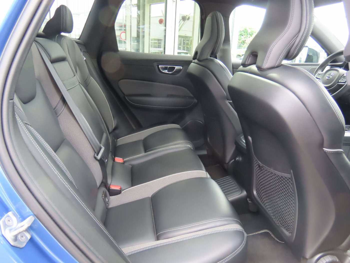 Volvo  R Design Plug-In Hybrid AWD