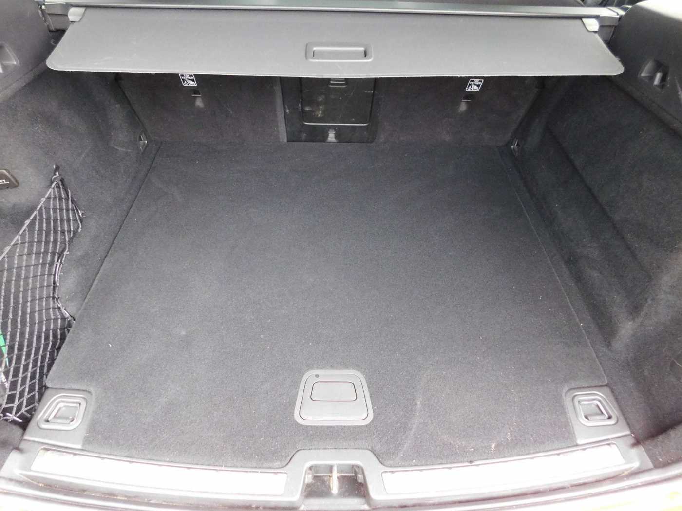 Volvo  Momentum Pro 2WD