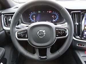 Volvo  Lim. Plus Dark AWD