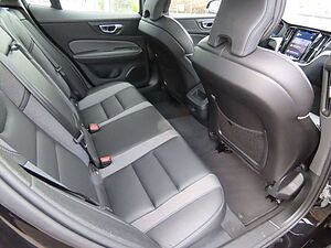 Volvo  Lim. Plus Dark AWD