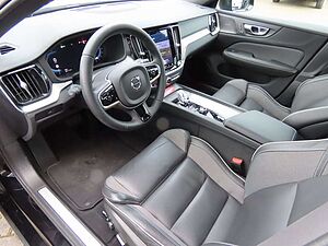 Volvo  Lim. Plus Dark AWD