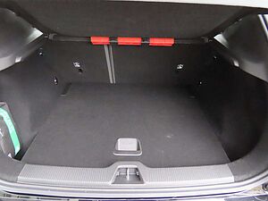 Volvo  Plus 2WD Pure Electric