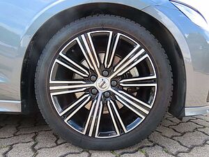 Volvo  Lim. R Design