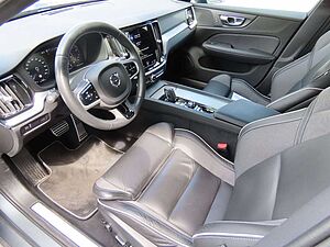 Volvo  Lim. R Design