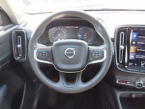 Volvo  Inscription Expression Recharge Plug-In Hyb