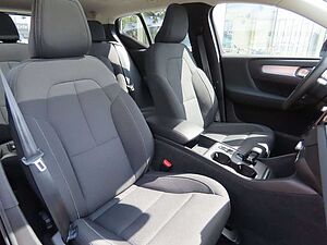 Volvo  Inscription Expression Recharge Plug-In Hyb