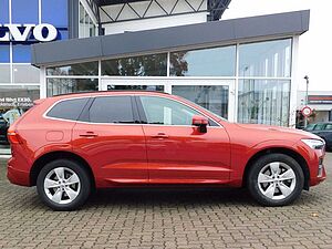 Volvo  Momentum Pro 2WD
