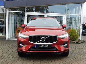 Volvo  Momentum Pro 2WD