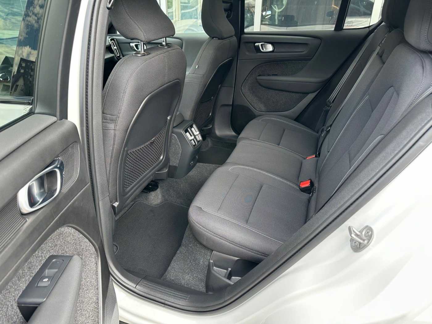 Volvo  Plus Recharge Pure Electric RWD-Pano-Cam