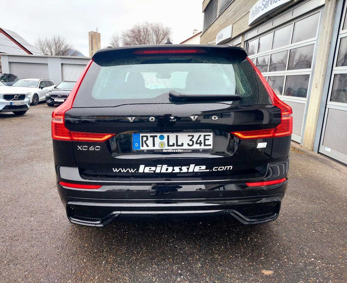 Volvo  T6 AWD Recharge Plus Dark