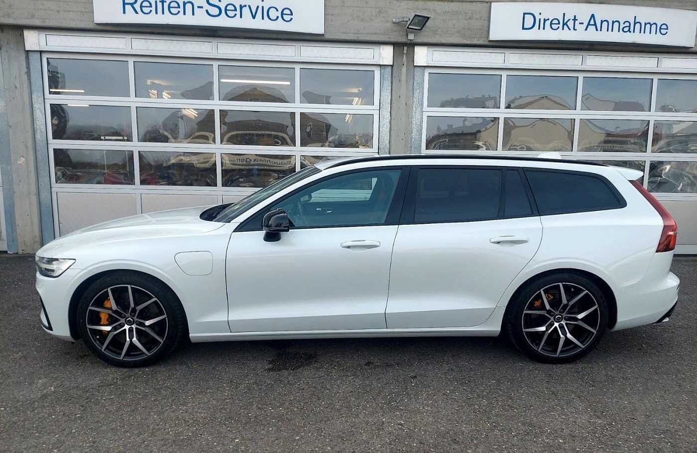 Volvo  T8 Polestar Engineered Plug-In Hybrid