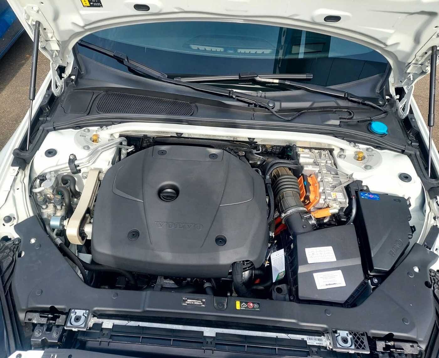Volvo  T8 Polestar Engineered Plug-In Hybrid