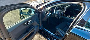 Volvo  T6 Plug-In Hybrid Momentum Pro AWD
