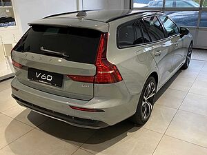 Volvo  B4 Plus Dark -Assist. -Paket-