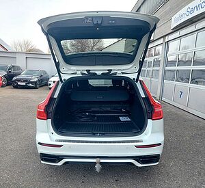 Volvo  T8 Polestar Engineered Plug-In Hybrid