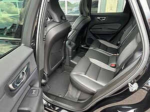 Volvo  T8 R-Design Recharge AWD mit Akku 18,8 kWh