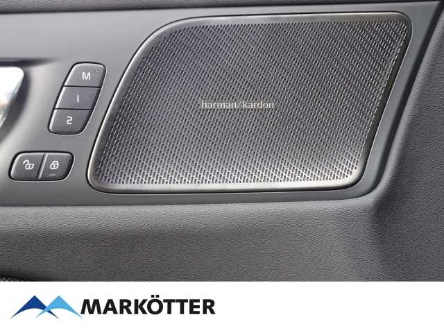 Volvo  T6 Plus Dark Recharge AWD PANO/ACC/BLIS/LED