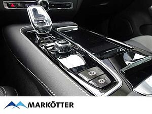 Volvo  T6 Plus Dark Recharge AWD PANO/ACC/BLIS/LED