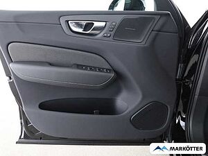 Volvo  Plus Dark Recharge Plug-In Hybrid AWD T6