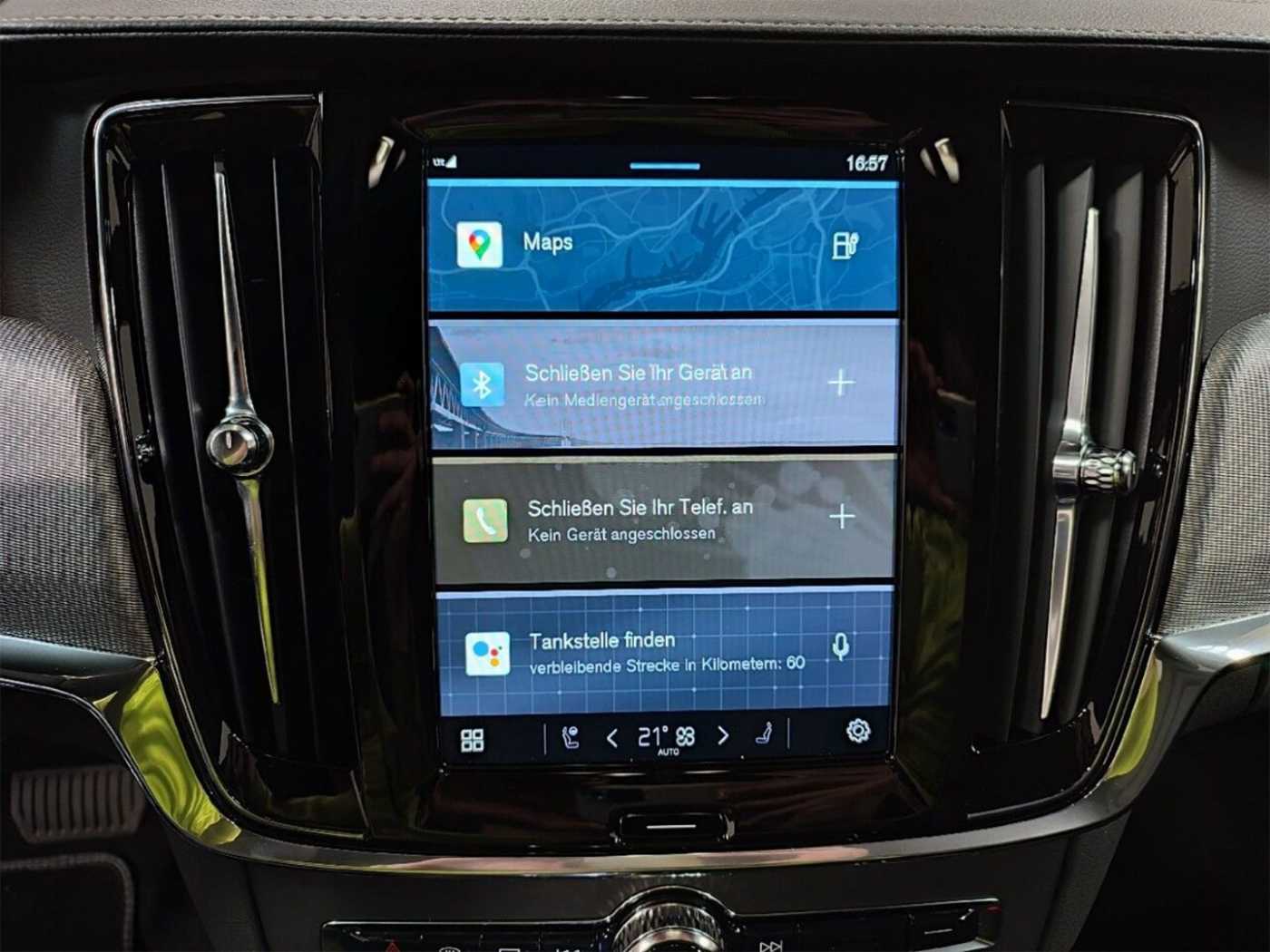 Volvo  Plus Dark Plug-In Hybrid AWD T6 EU6d Nappa L