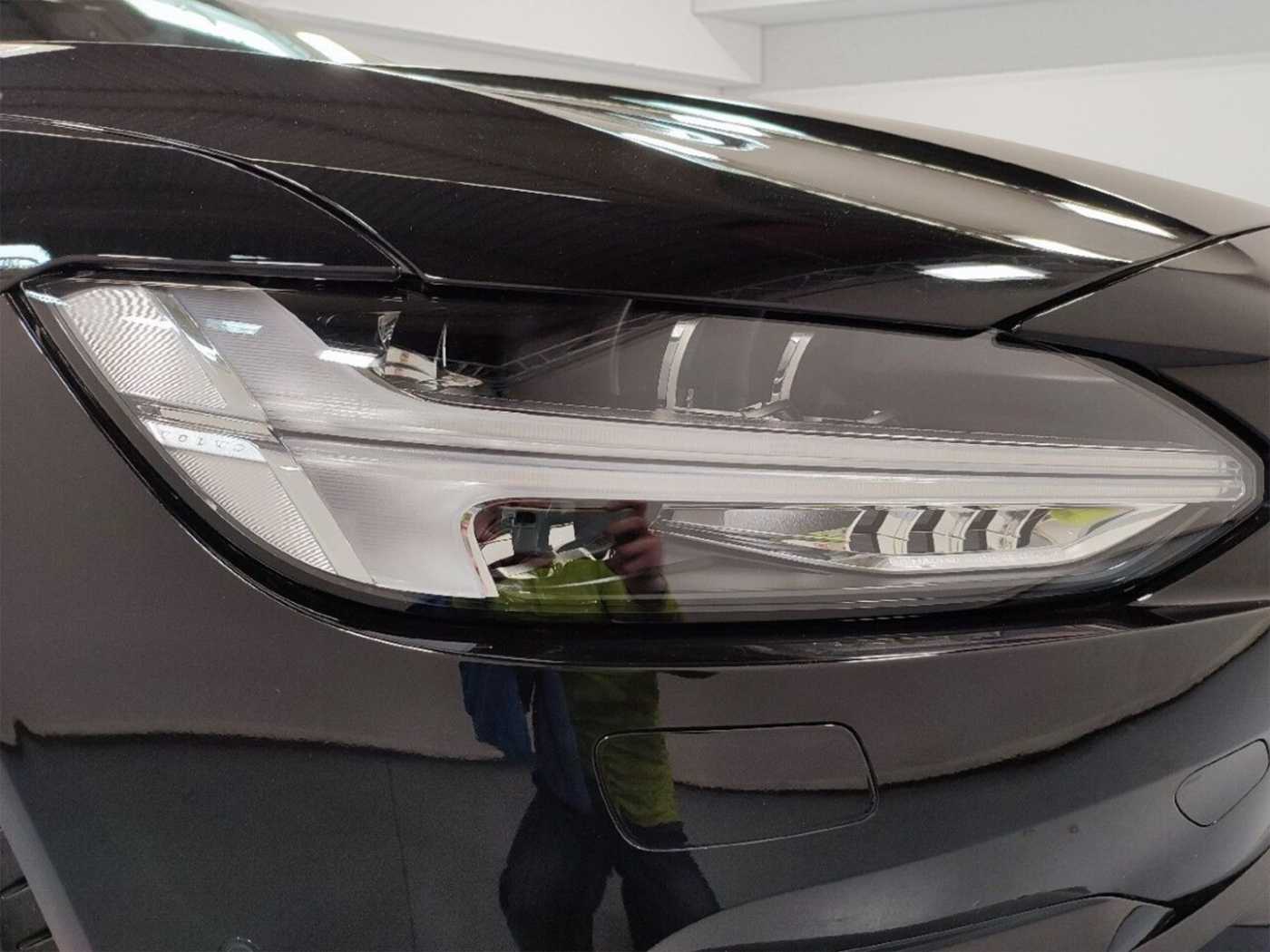 Volvo  Plus Dark Plug-In Hybrid AWD T6 EU6d Nappa L