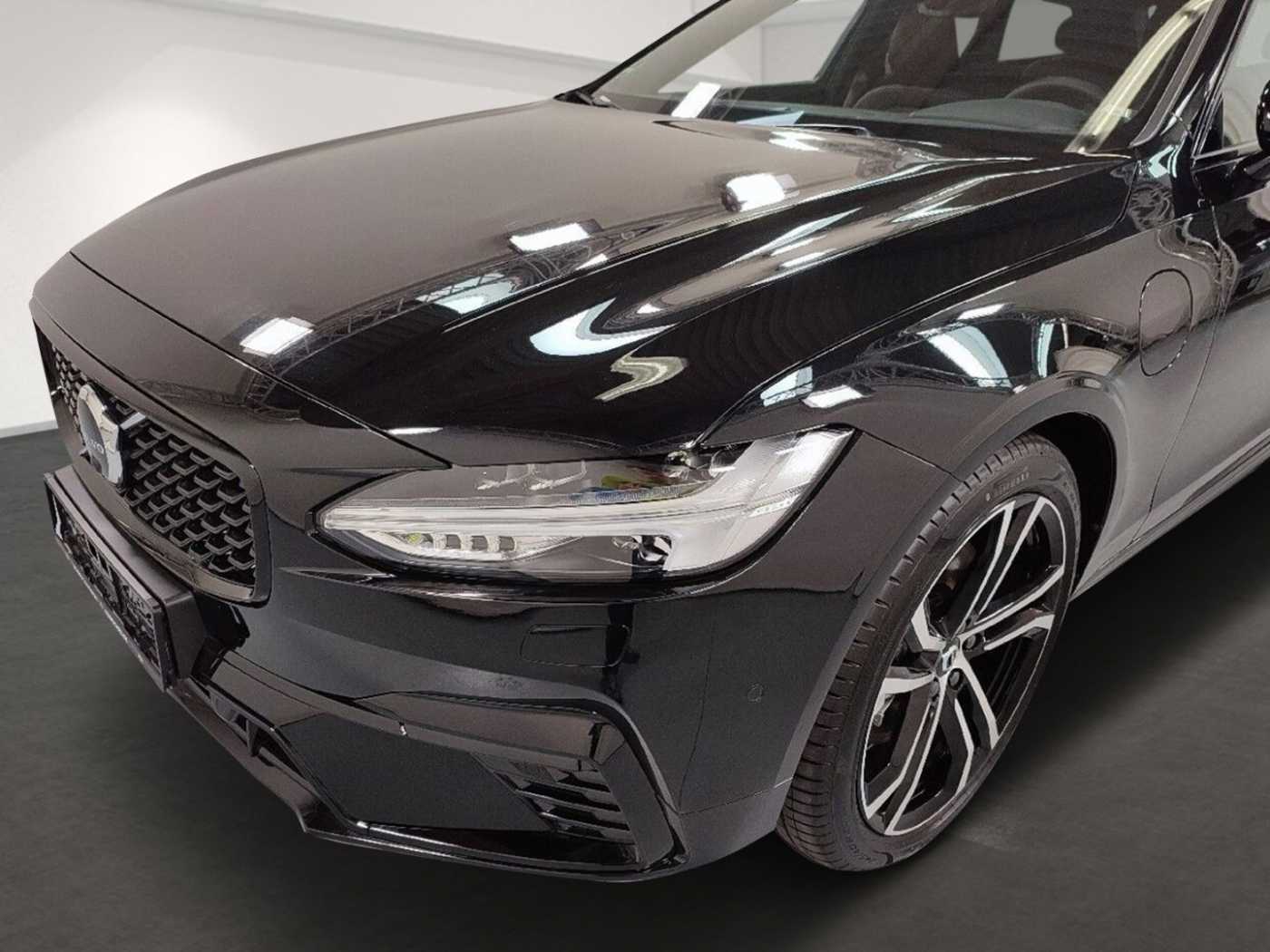 Volvo  Plus Dark Plug-In Hybrid AWD T6 EU6d Nappa L