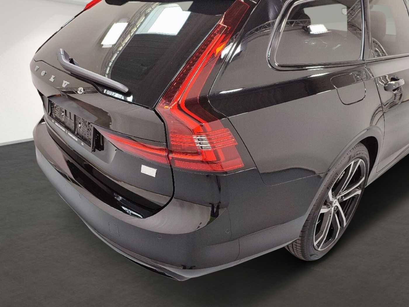 Volvo  Plus Dark Plug-In Hybrid AWD T6 EU6d Nappa L