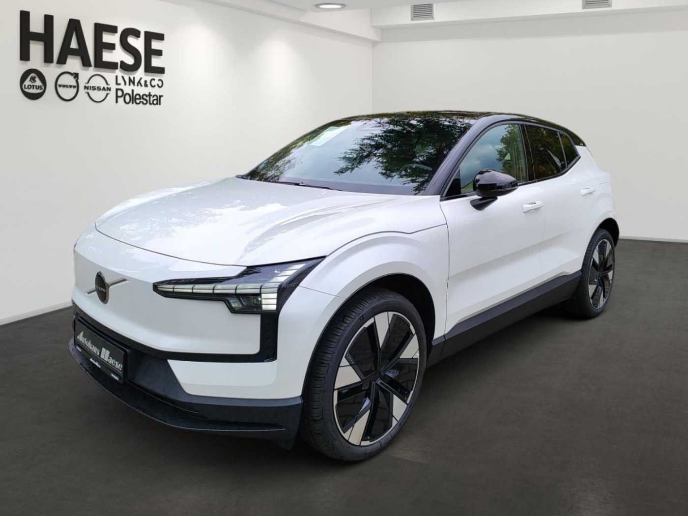 Volvo  Single Motor Extended Range Plus ***Pine***