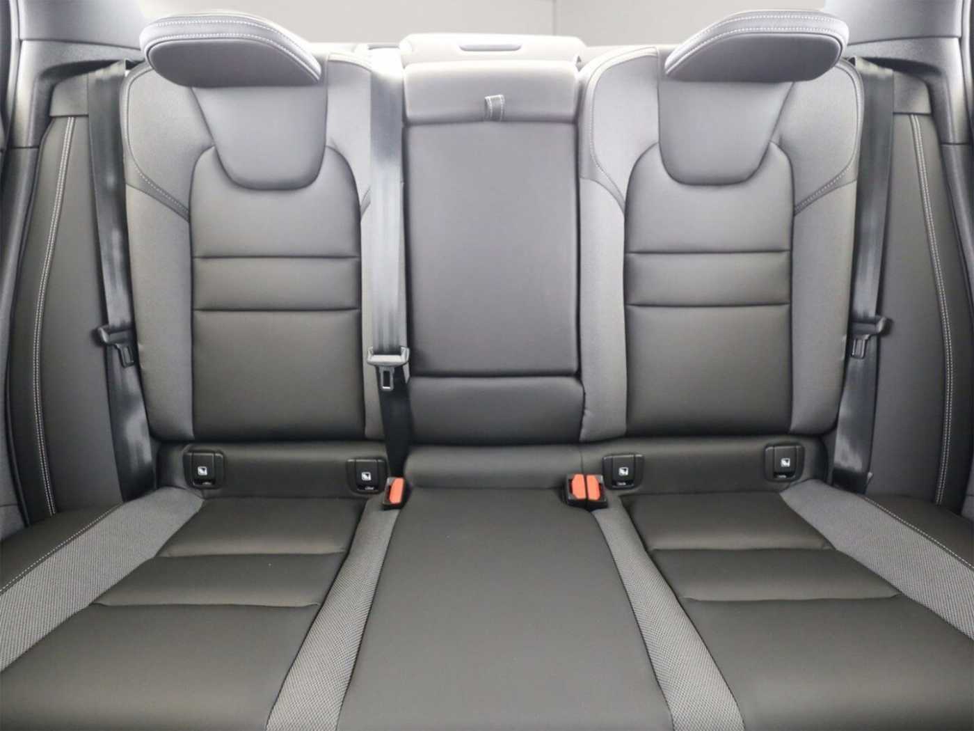 Volvo  T8 Ultimate Dark Recharge Plug-In Hybrid AWD