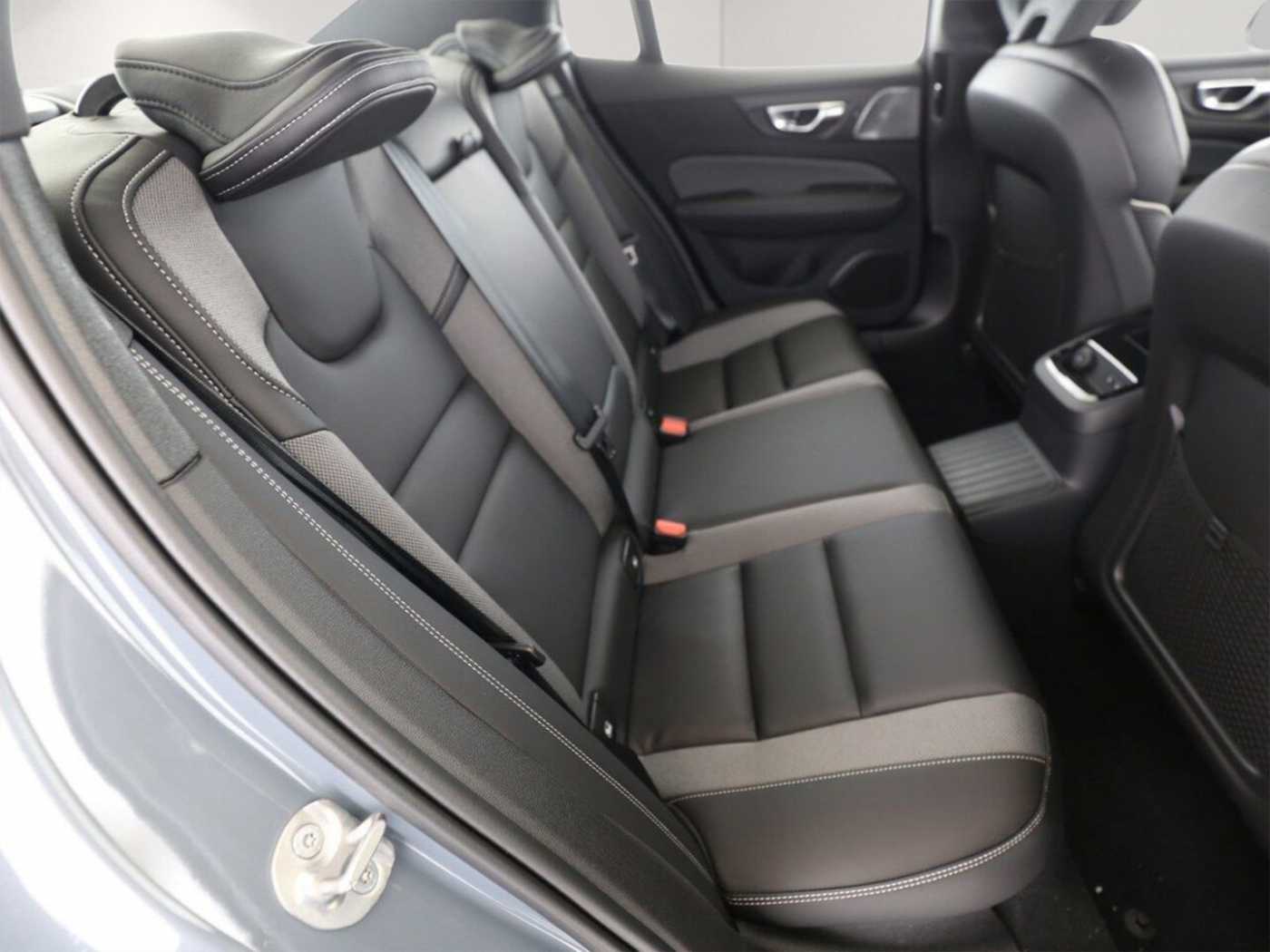 Volvo  T8 Ultimate Dark Recharge Plug-In Hybrid AWD