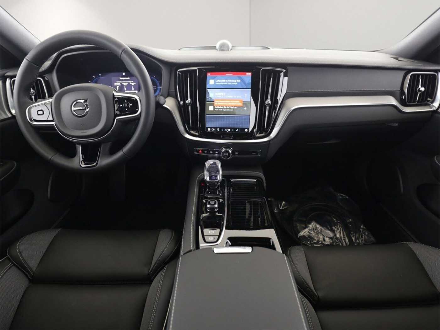 Volvo  T8 Ultimate Dark Recharge Plug-In Hybrid AWD