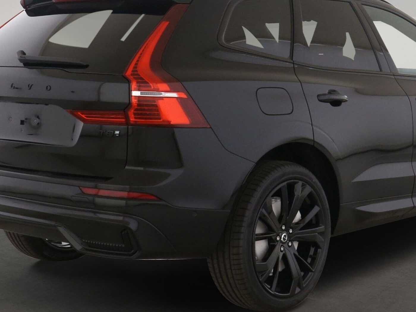 Volvo  T8 Ultra Black Edition Recharge Plug-In Hyb