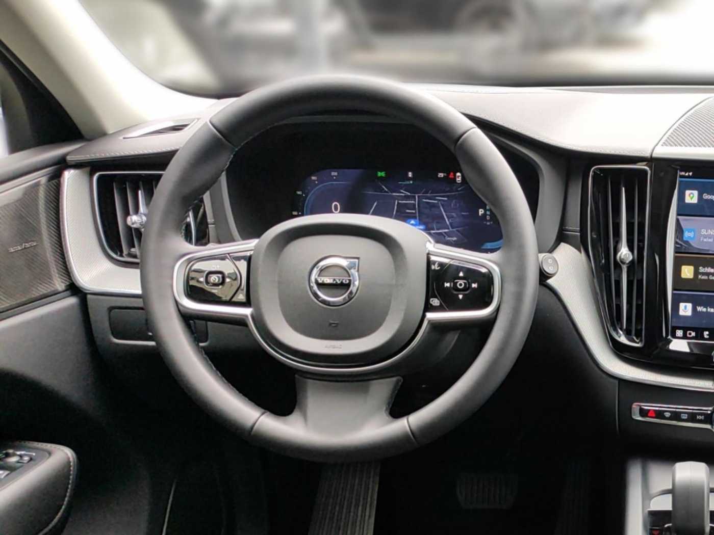 Volvo  T8 Ultra Dark Recharge Plug-In Hybrid AWD E
