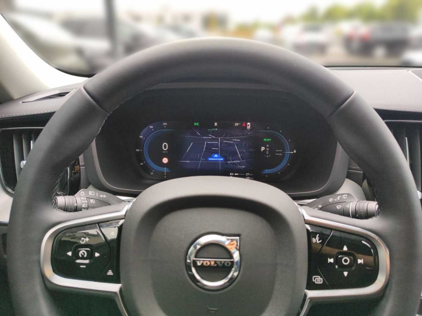 Volvo  T8 Ultra Dark Recharge Plug-In Hybrid AWD E