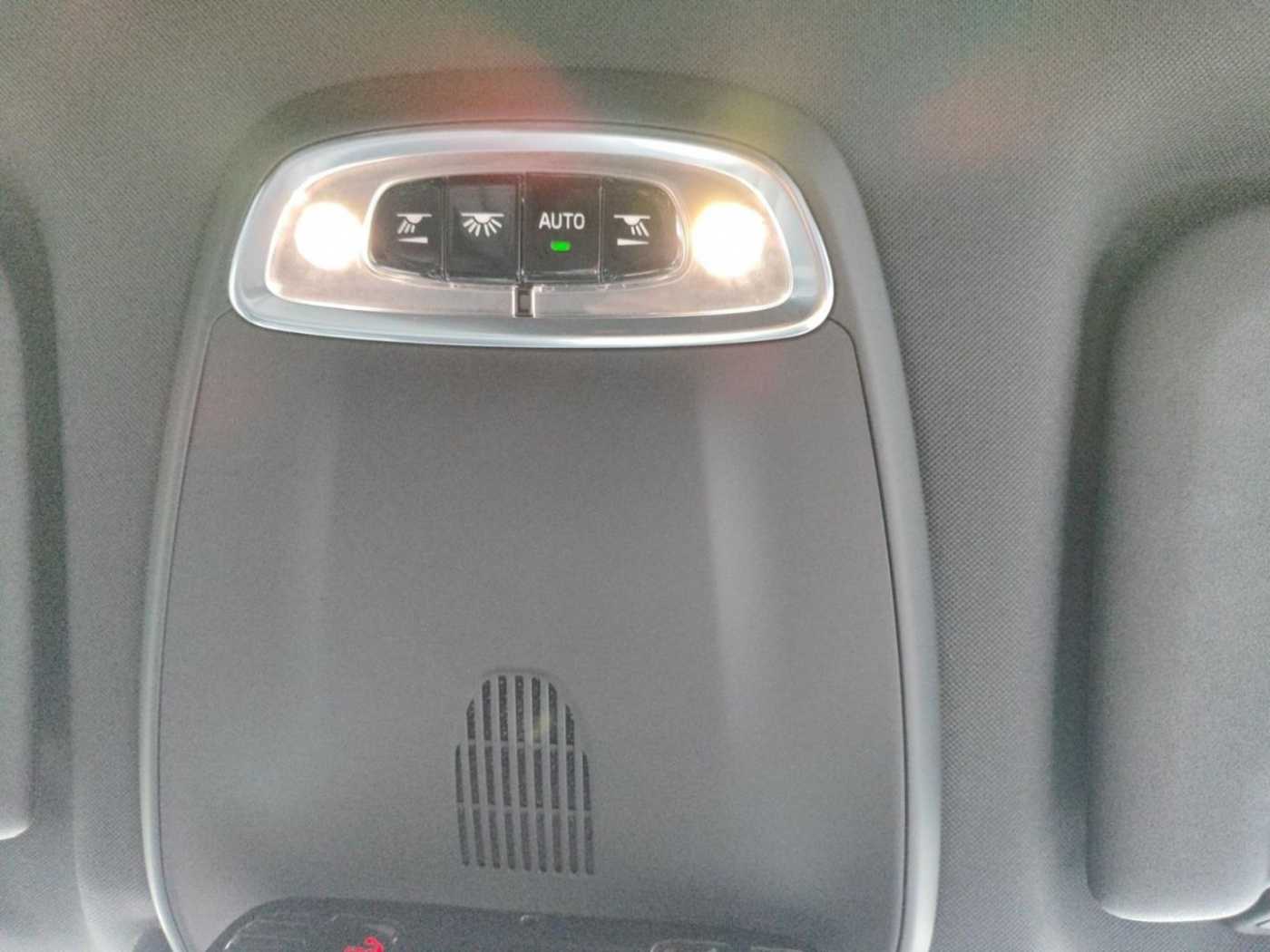 Volvo  B5 Diesel EU6d R Design AWD HUD Navi Leder