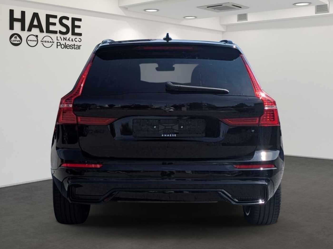 Volvo  T6 Ultra Black Edition Recharge Plug-In Hyb