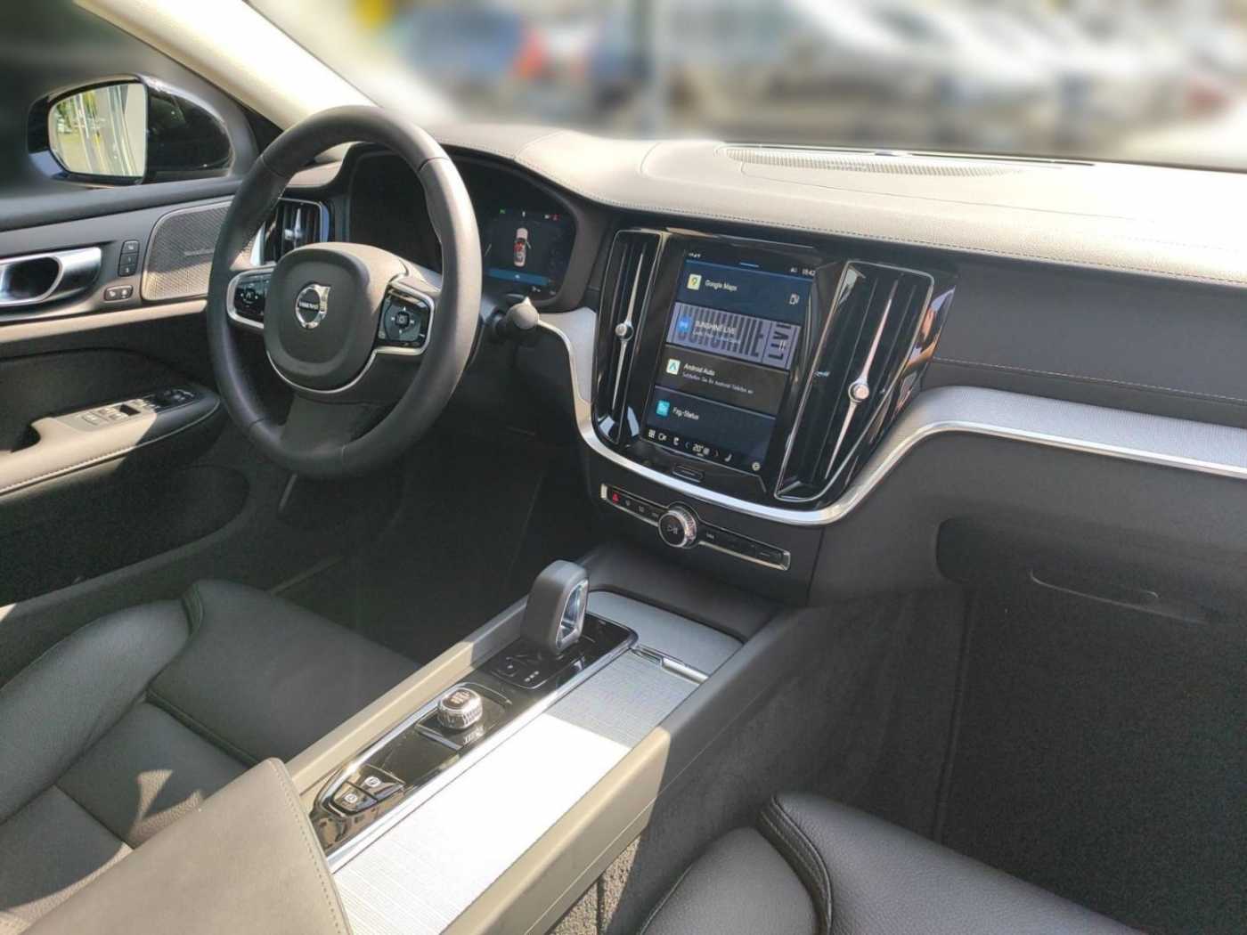 Volvo  Ultimate Dark AWD B5 Benzin EU6d HUD StandHZ