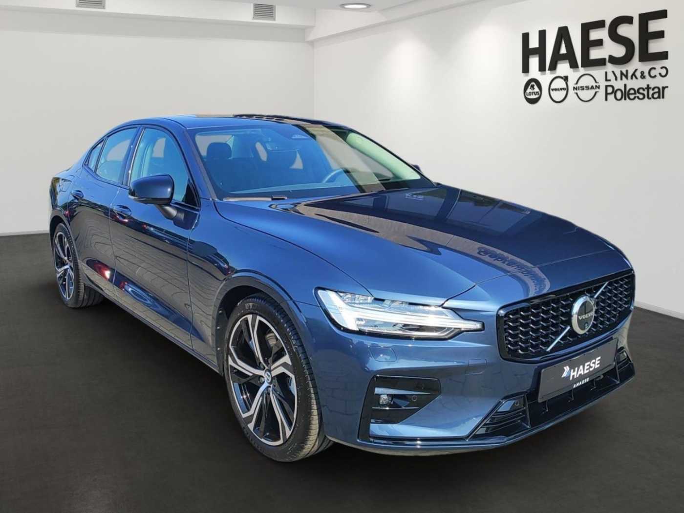 Volvo  Ultimate Dark AWD B5 Benzin EU6d HUD StandHZ