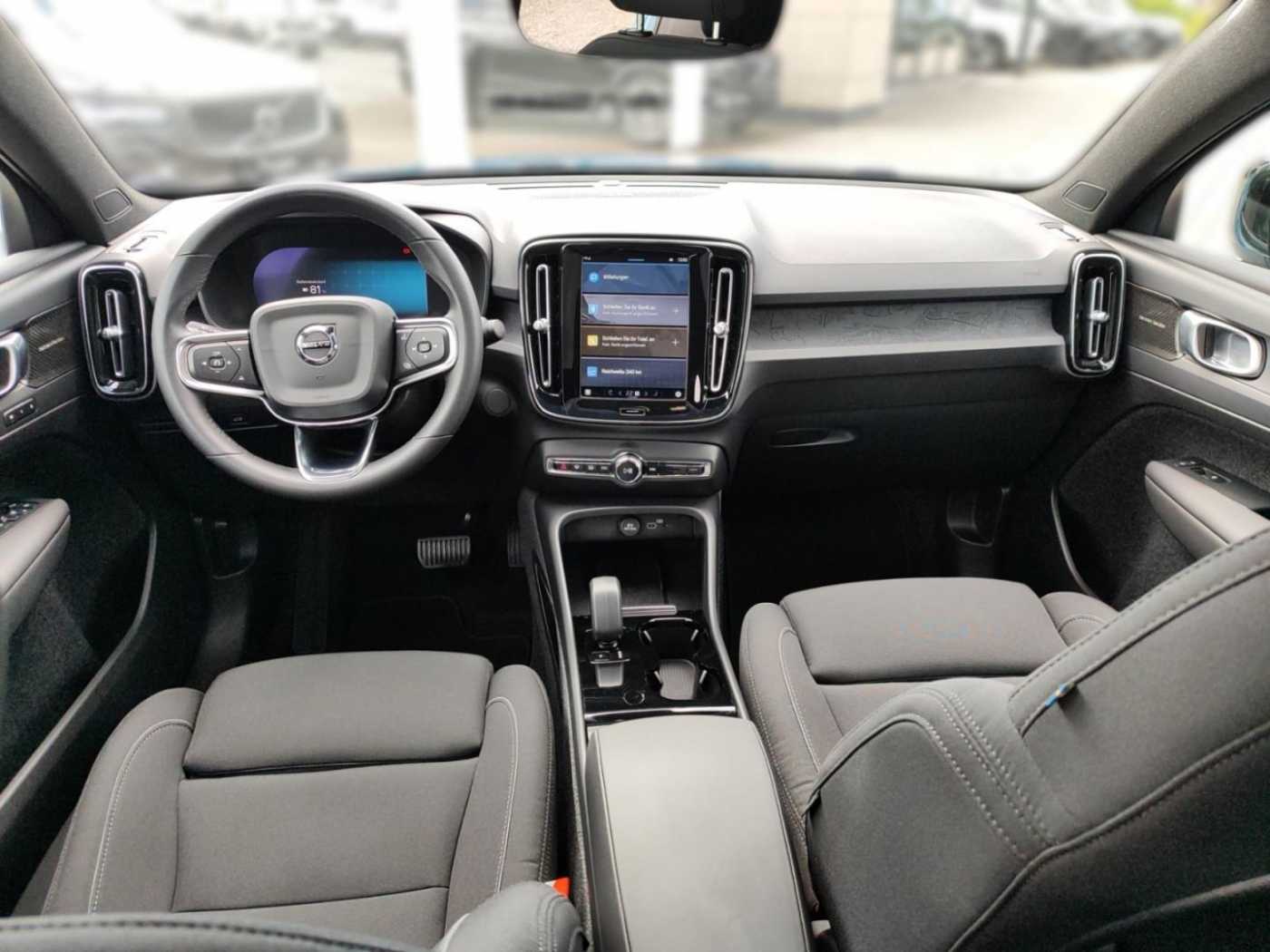 Volvo  Ultimate Recharge Pure Electric 2WD StandHZG