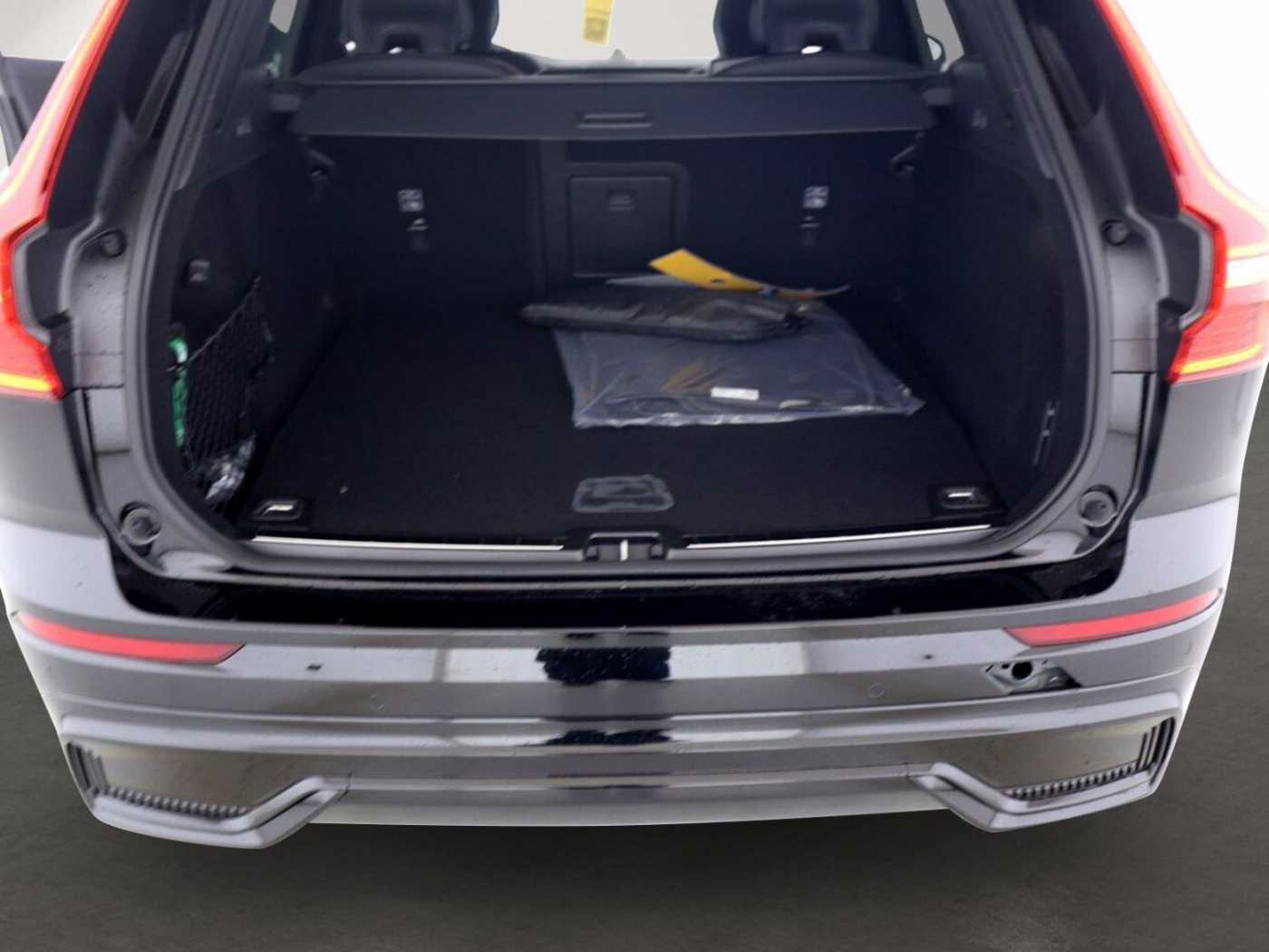 Volvo  T8 Plus Black Edition Recharge Plug-In Hybr