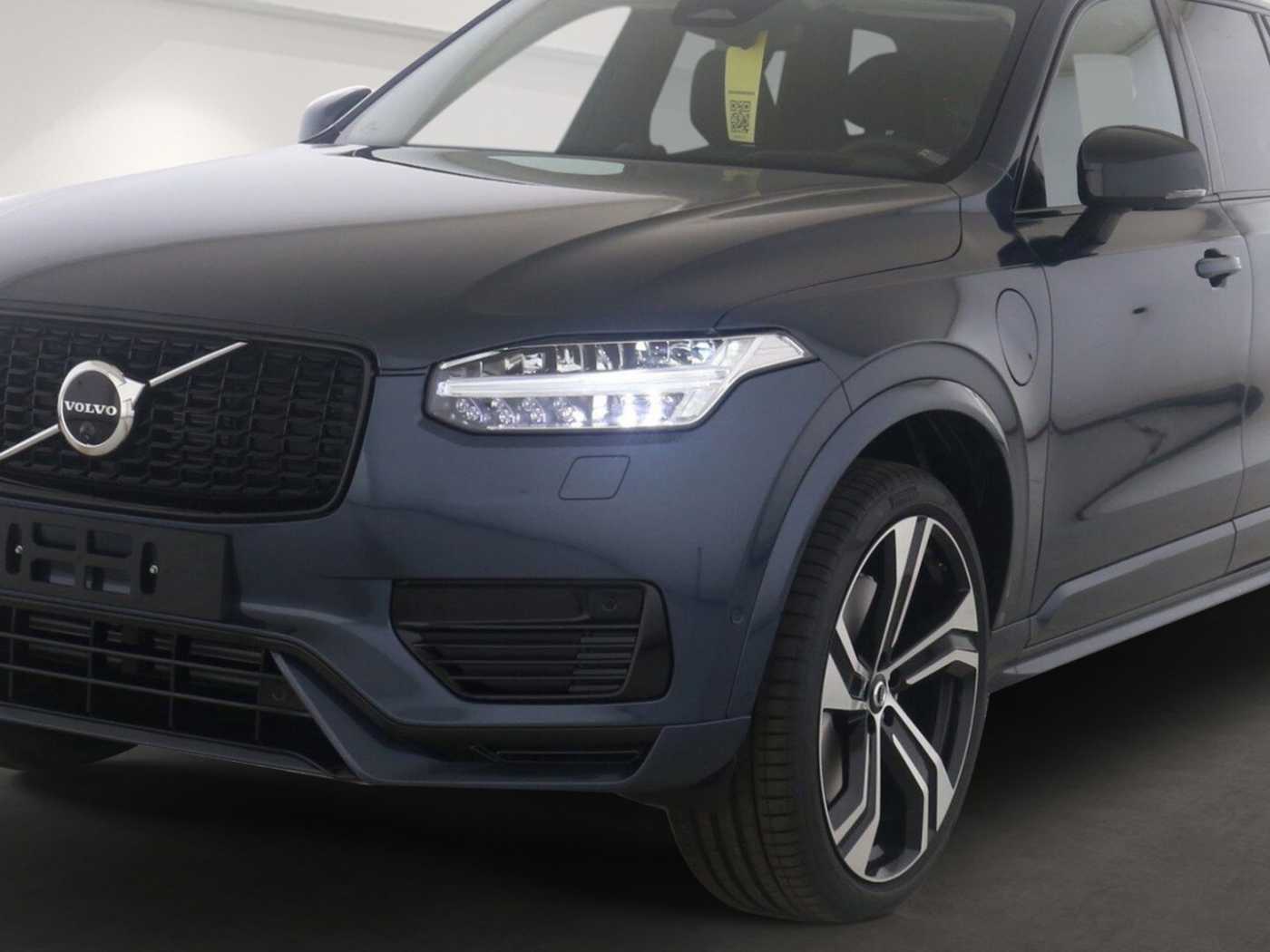 Volvo  Ultra Dark Plug-In Hybrid AWD T8 Twin Engin