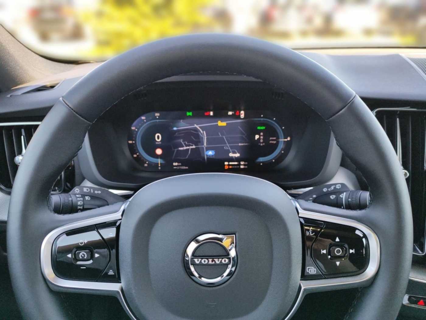 Volvo  Plus Dark Plug-In Hybrid AWD T6 Twin Engine