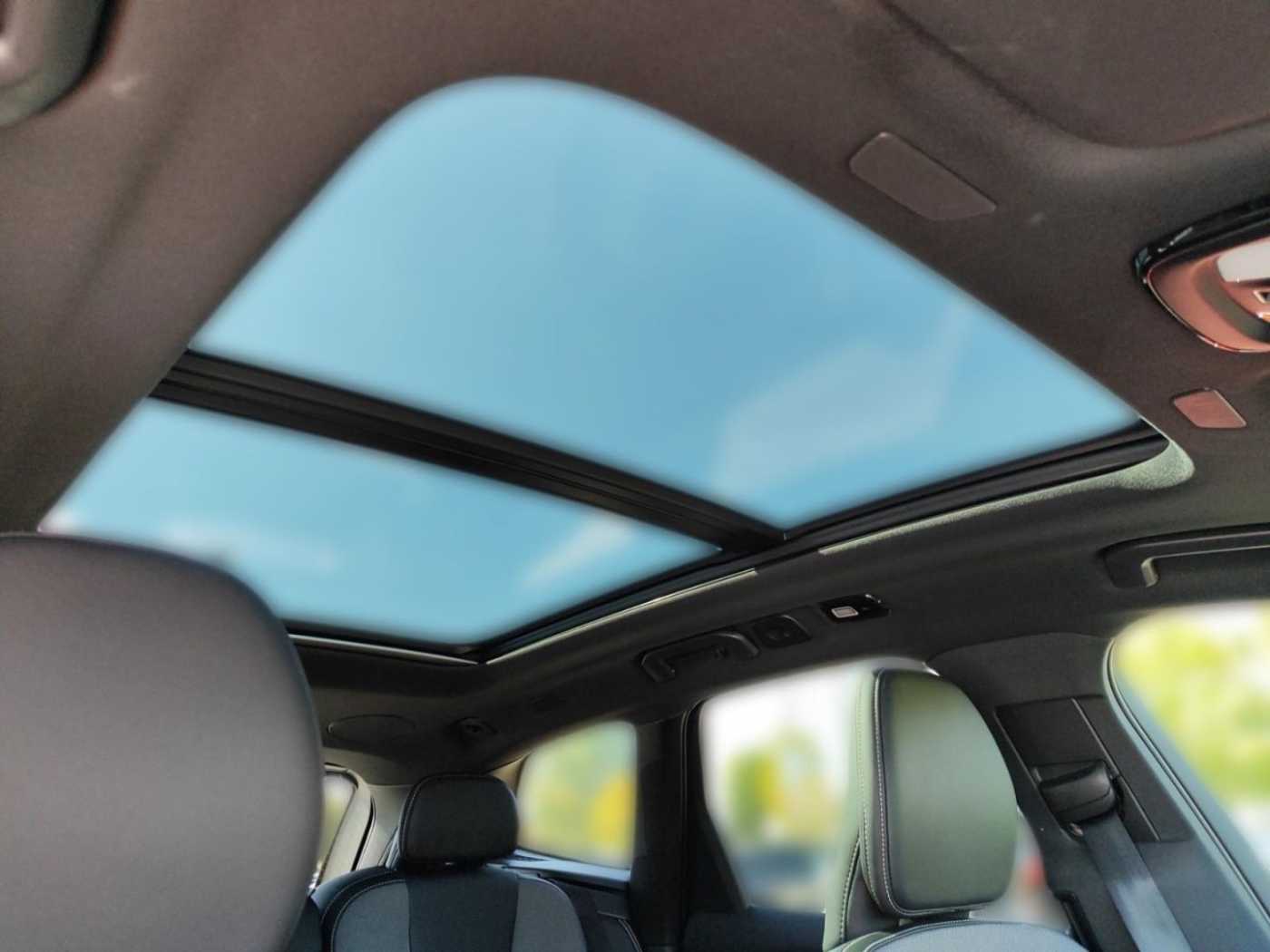 Volvo  Plus Dark Plug-In Hybrid AWD T6 Twin Engine