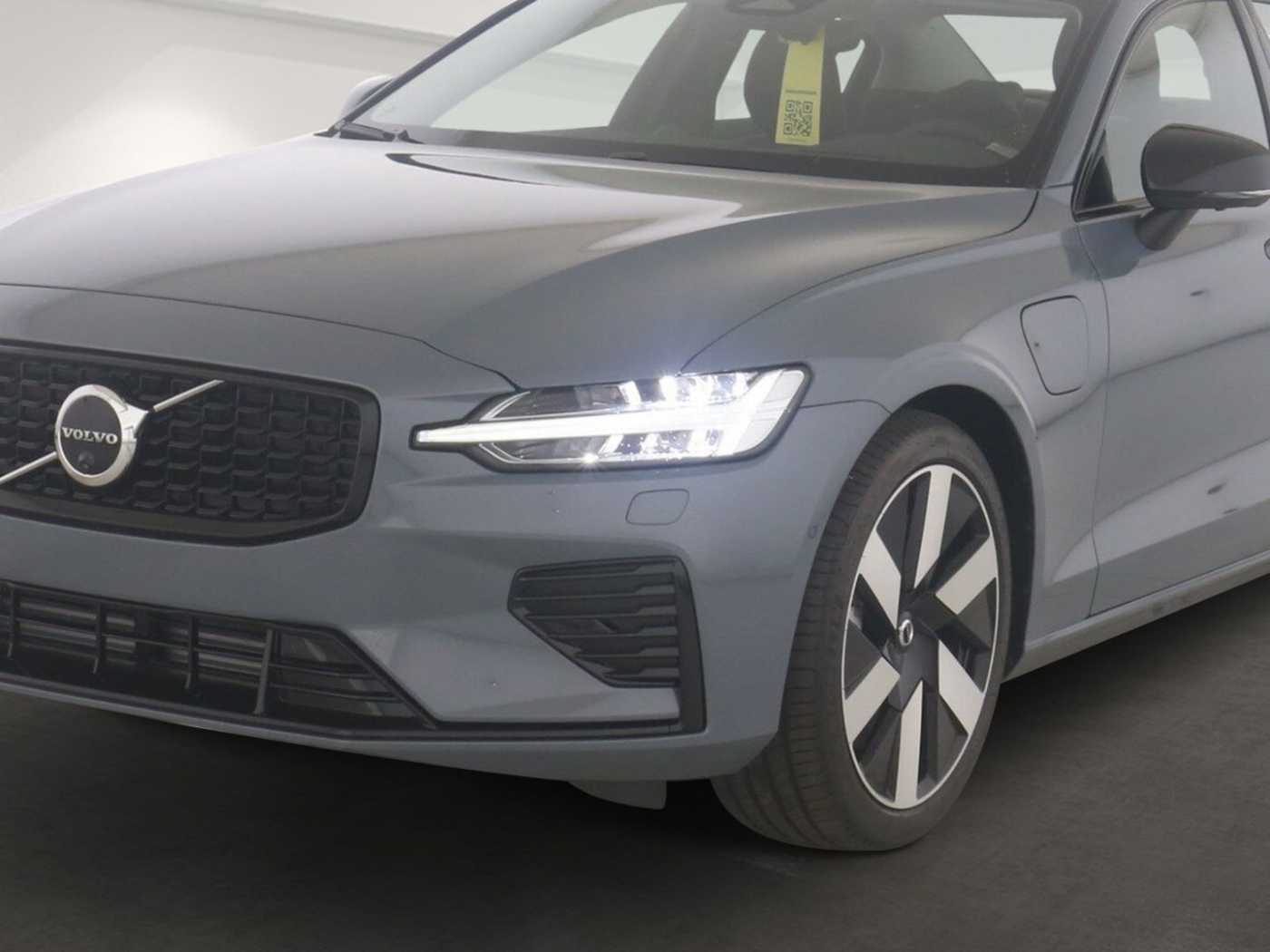 Volvo  Ultimate Dark Plug-In Hybrid AWD T8 Twin Eng