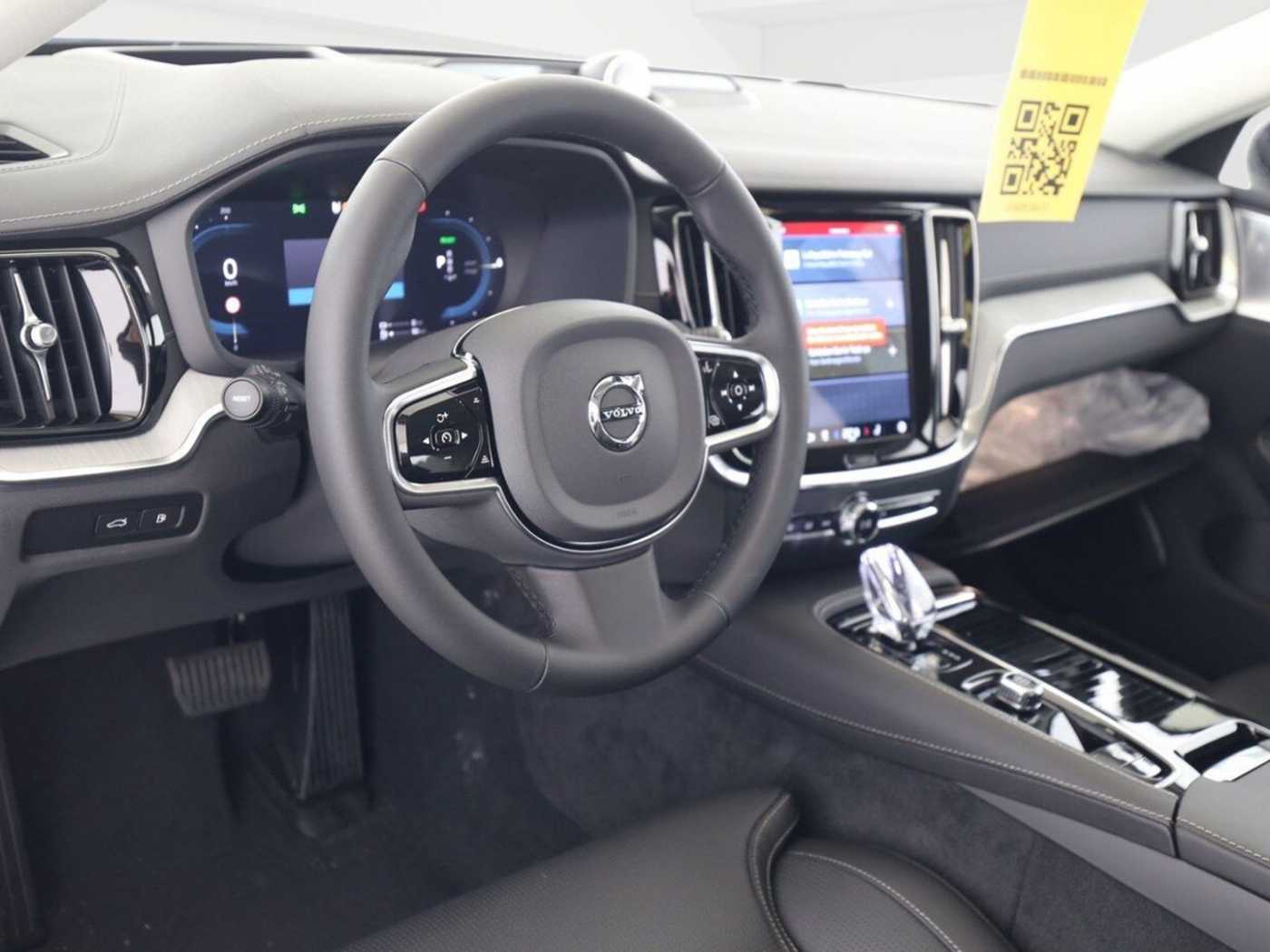 Volvo  Ultimate Dark Plug-In Hybrid AWD T8 Twin Eng