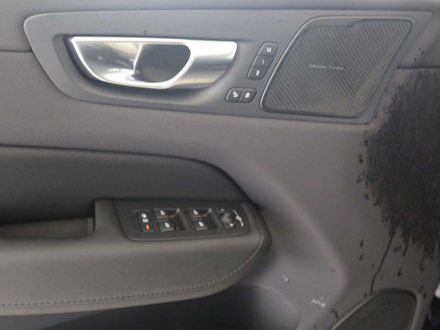 Volvo  T6 Plus Dark Recharge Plug-In Hybrid AWD EU