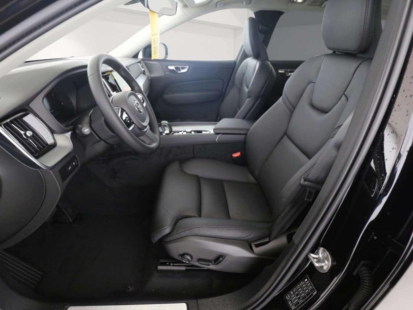 Volvo  T6 Plus Dark Recharge Plug-In Hybrid AWD EU