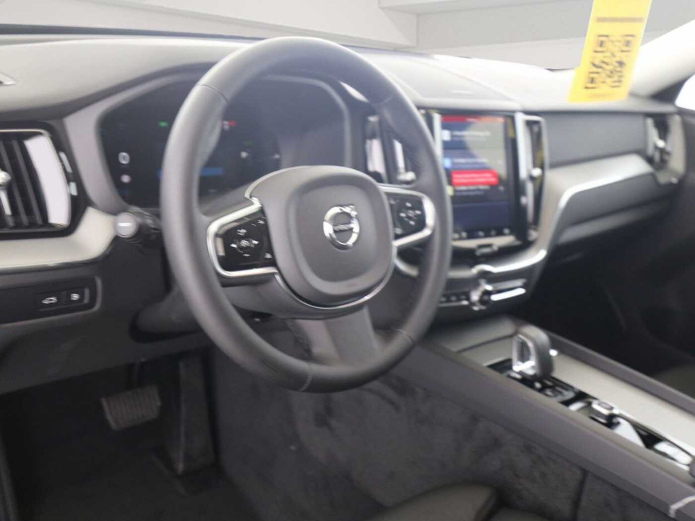 Volvo  T6 Plus Dark Recharge Plug-In Hybrid AWD EU
