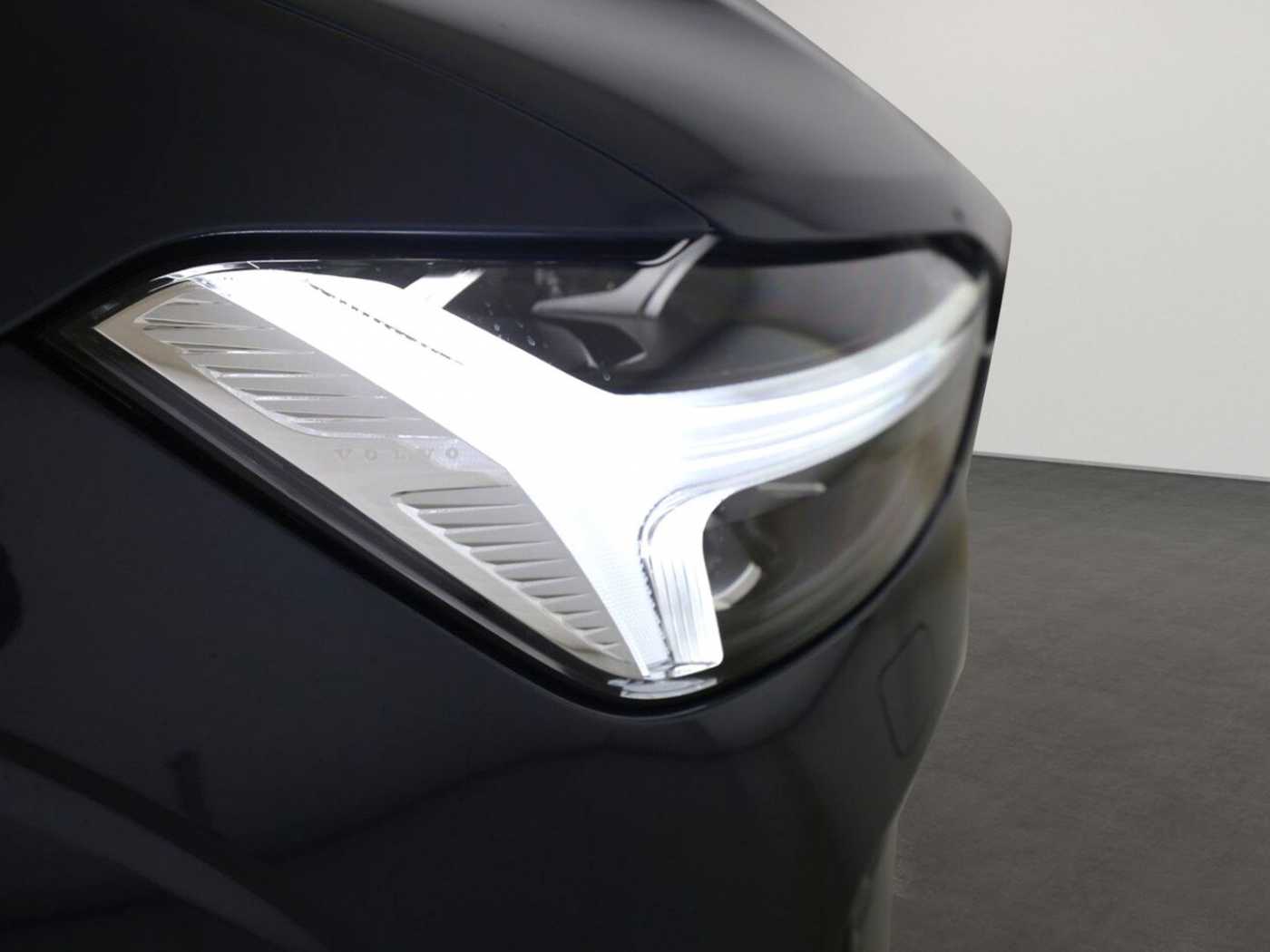 Volvo  T6 Plus Dark Recharge Plug-In Hybrid AWD EU